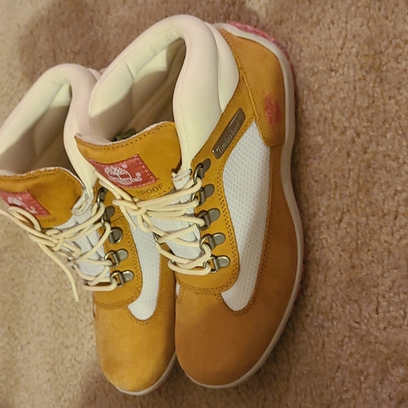 Accessories - Picture 2 of 3